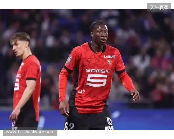 卫报记者：曼联考虑加强对雷恩前锋梅特的追求，身价3000万欧左右